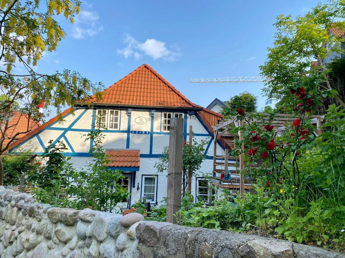 Fischerhaus Blankenese Гамбург Экстерьер фото